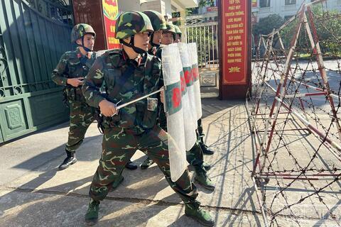 Vượt khó, nâng cao  chất lượng huấn luyện