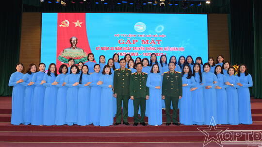 <a href="/van-hoa" title="Lịch Sử-Truyền Thống" rel="dofollow">Lịch Sử-Truyền Thống</a>