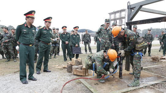 <a href="/phong-su-anh" title="Phóng sự ảnh" rel="dofollow">Phóng sự ảnh</a>