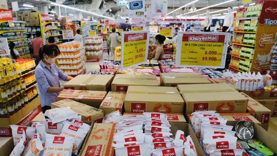 <a href="/xa-hoi/tin-tuc" title="Tin tức" rel="dofollow">Tin tức</a>