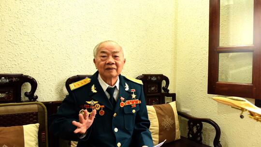 <a href="/van-hoa/lich-su-llvt-thu-do" title="Lịch sử LLVT nhân dân Thủ đô Hà Nội" rel="dofollow">Lịch sử LLVT nhân dân Thủ đô Hà Nội</a>