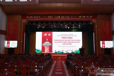 Khai mạc bồi dưỡng kiến thức quốc phòng và an ninh đối tượng 2