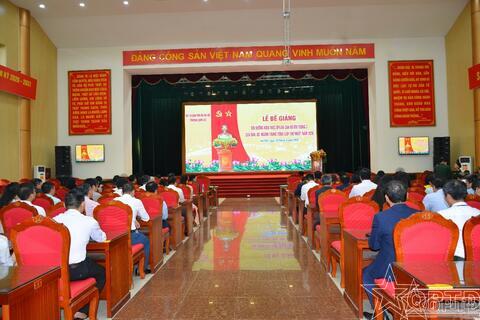 77 cán bộ ban, bộ, ngành Trung ương hoàn thành Lớp bồi dưỡng kiến thức QP&AN