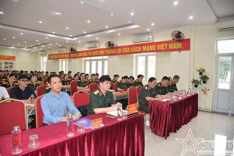 Khai mạc lớp bồi dưỡng nghiệp vụ nhân viên văn thư, lưu trữ Ban CHQS xã, phường