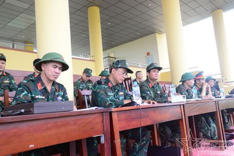 Thông qua phương án diễn tập thực binh