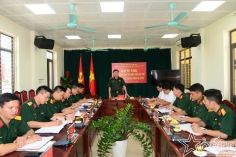 Kiểm tra thực hiện Quy chế dân chủ cơ sở tại Ban CHQS xã, phường