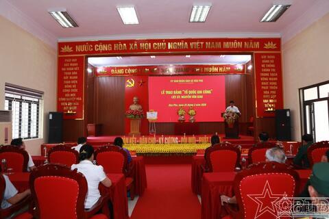 Trao Bằng Tổ quốc ghi công liệt sĩ Nguyễn Văn Giao