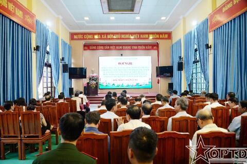 Xã Hương Sơn khen thưởng 15 tập thể, 27 cá nhân có thành tích xuất sắc trong các nhiệm vụ