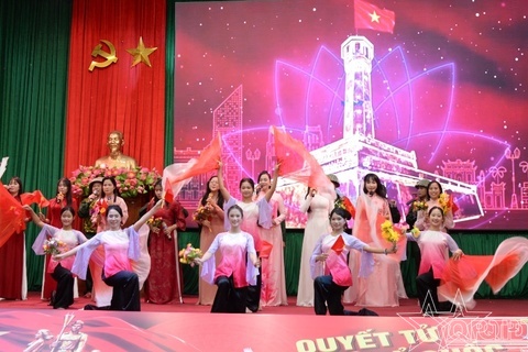 Xã Hồng Sơn: Kỷ niệm 80 năm Ngày truyền thống Lực lượng vũ trang Thủ đô