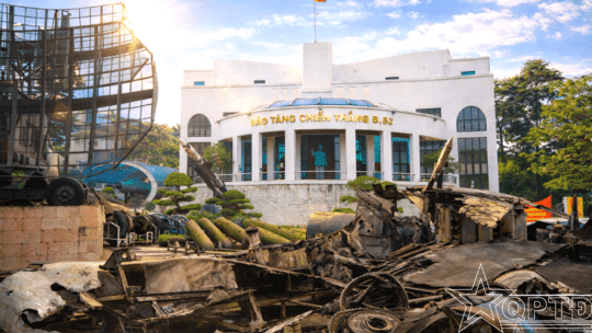 <a href="/van-hoa" title="Lịch Sử-Truyền Thống" rel="dofollow">Lịch Sử-Truyền Thống</a>