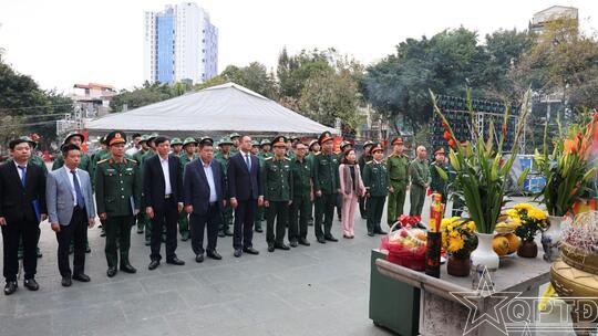 <a href="/thoi-su-chinh-tri" title="Thời sự-Chính trị" rel="dofollow">Thời sự-Chính trị</a>