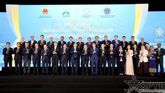 <a href="/thoi-su-chinh-tri" title="Thời sự-Chính trị" rel="dofollow">Thời sự-Chính trị</a>