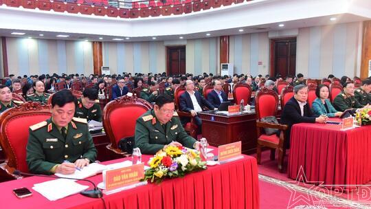 <a href="/quoc-phong-an-ninh/cong-tac-dang-cong-tac-chinh-tri" title="Công tác Đảng - Công tác Chính trị" rel="dofollow">Công tác Đảng - Công tác Chính trị</a>