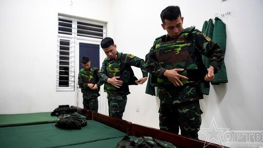 <a href="/quoc-phong-an-ninh/cong-tac-dang-cong-tac-chinh-tri" title="Công tác Đảng - Công tác Chính trị" rel="dofollow">Công tác Đảng - Công tác Chính trị</a>