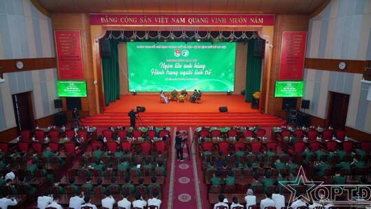 <a href="/thoi-su-chinh-tri/thanh-pho-ha-noi" title="Thành phố Hà Nội" rel="dofollow">Thành phố Hà Nội</a>