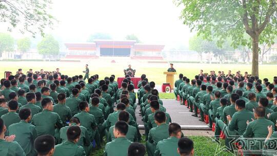 <a href="/quoc-phong-an-ninh/cong-tac-dang-cong-tac-chinh-tri" title="Công tác Đảng - Công tác Chính trị" rel="dofollow">Công tác Đảng - Công tác Chính trị</a>